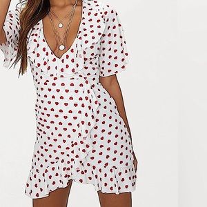 *NEW* PRETTY LITTLE THING Dress
